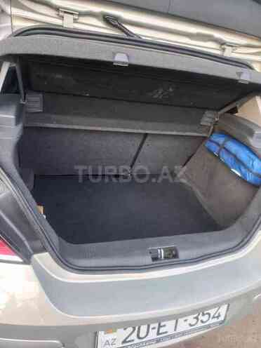 Opel Astra 2006, 200,000 km - 1.4 l - Gəncə