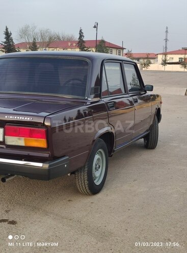 LADA (VAZ) 2107 2009, 217,000 km - 1.6 l - Salyan