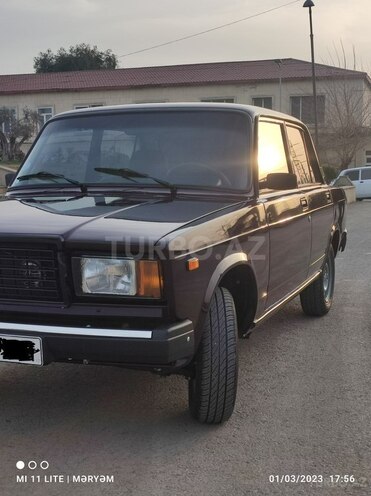 LADA (VAZ) 2107 2009, 217,000 km - 1.6 l - Salyan