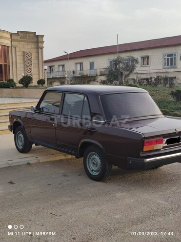 LADA (VAZ) 2107 2009, 217,000 km - 1.6 l - Salyan