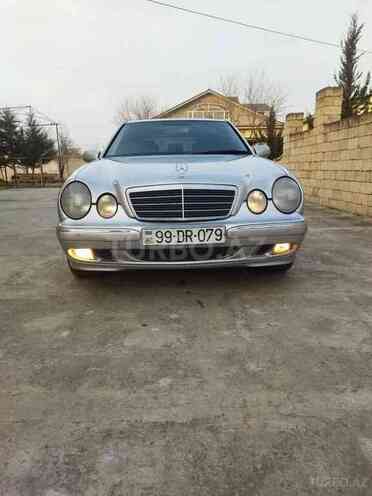 Mercedes E 220 2001, 350,000 km - 2.2 l - Bakı