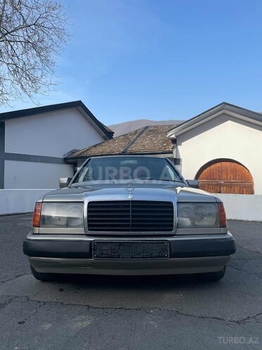 Mercedes E 200 1990, 450,000 km - 2.0 l - Şəki