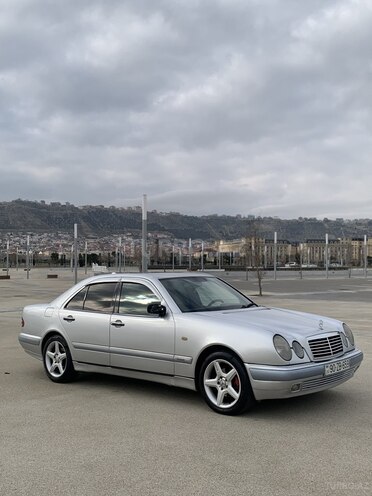 Mercedes E 230 1996, 390,000 km - 2.3 l - Bakı