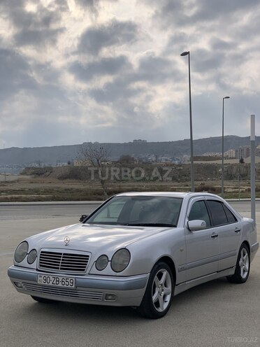 Mercedes E 230 1996, 390,000 km - 2.3 l - Bakı
