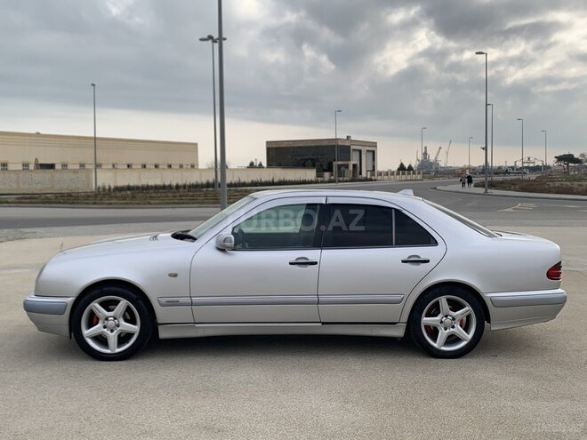 Mercedes E 230 1996, 390,000 km - 2.3 l - Bakı