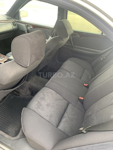 Mercedes E 230 1996, 390,000 km - 2.3 l - Bakı