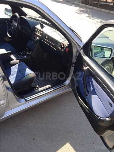 Mercedes E 220 2000, 370,000 km - 2.2 l - Bakı