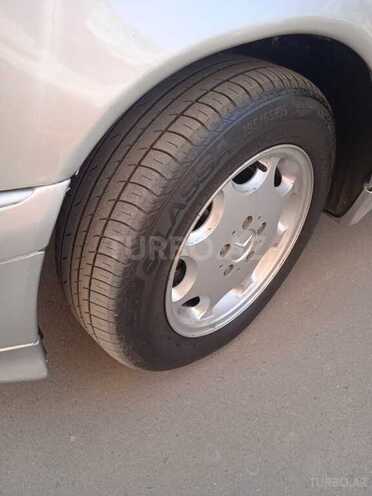 Mercedes E 220 2000, 370,000 km - 2.2 l - Bakı
