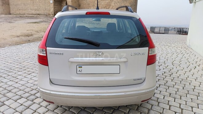 Hyundai i30 2010, 250,000 km - 1.6 l - Bakı