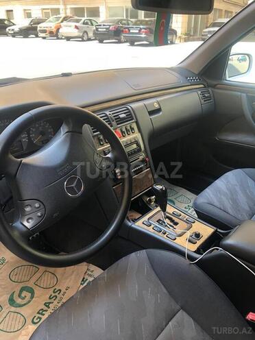 Mercedes E 280 2000, 32,000 km - 2.8 l - Bakı