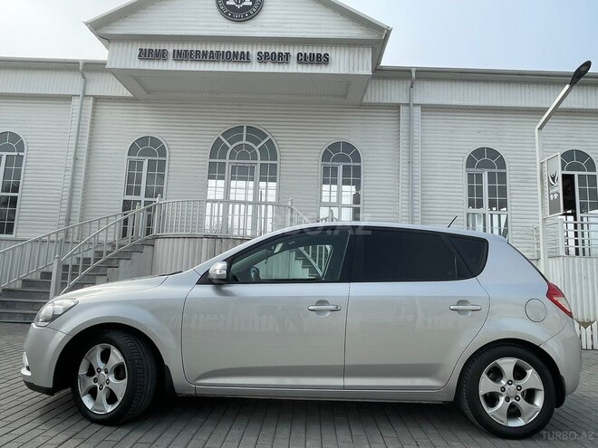 Kia Ceed 2009, 313,000 km - 1.6 л - Astara