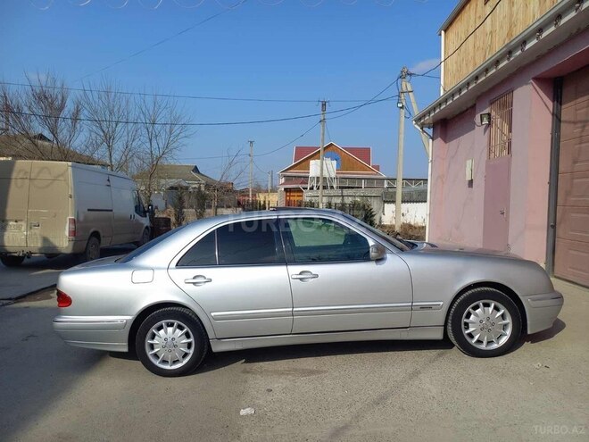 Mercedes E 220 2000, 277,000 km - 2.2 l - Sabirabad
