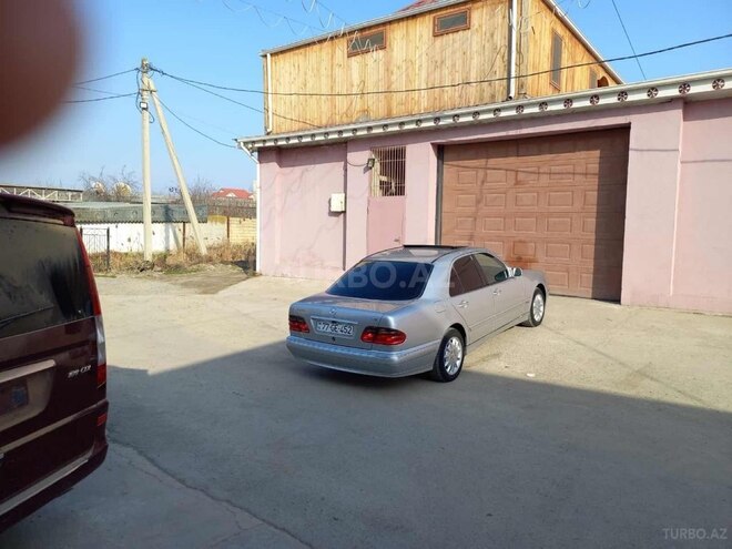 Mercedes E 220 2000, 277,000 km - 2.2 l - Sabirabad