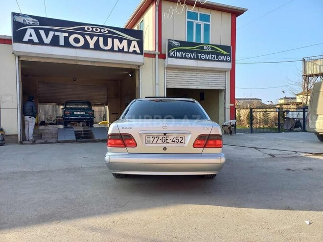 Mercedes E 220 2000, 277,000 km - 2.2 l - Sabirabad