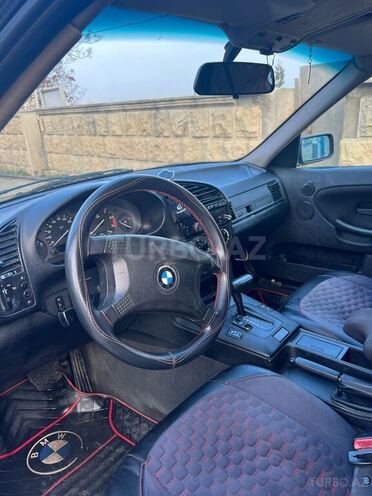 BMW 318 1993, 250,000 km - 1.8 l - Bakı