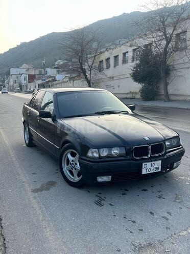BMW 318 1993, 250,000 km - 1.8 l - Bakı