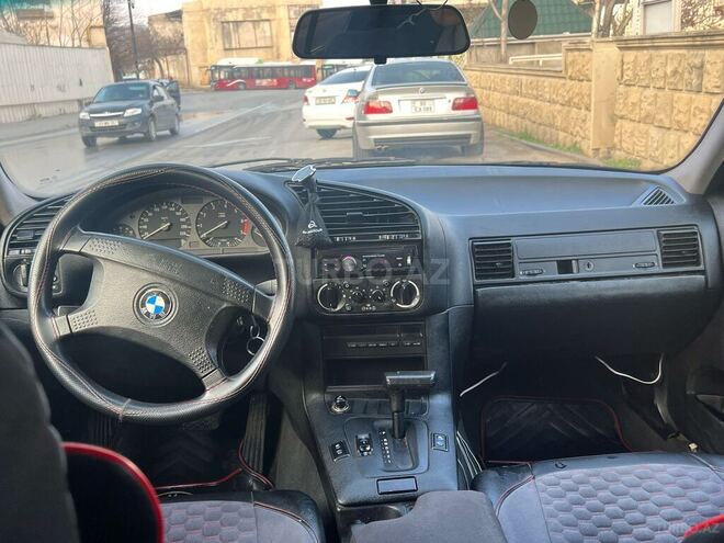 BMW 318 1993, 250,000 km - 1.8 l - Bakı