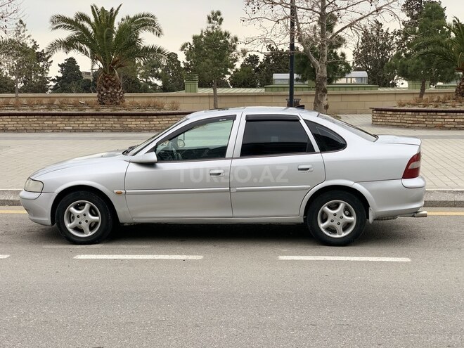 Opel Vectra 1996, 347,000 km - 1.8 l - Bakı
