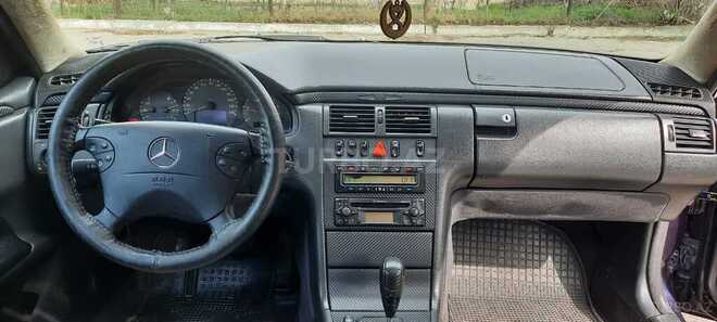 Mercedes E 220 1999, 528,253 km - 2.2 л - Bakı