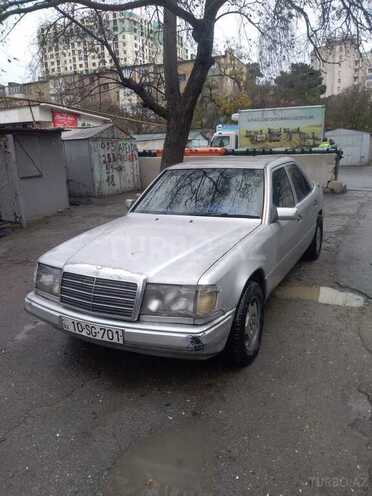 Mercedes E 250 1992, 300,000 km - 2.5 л - Bakı
