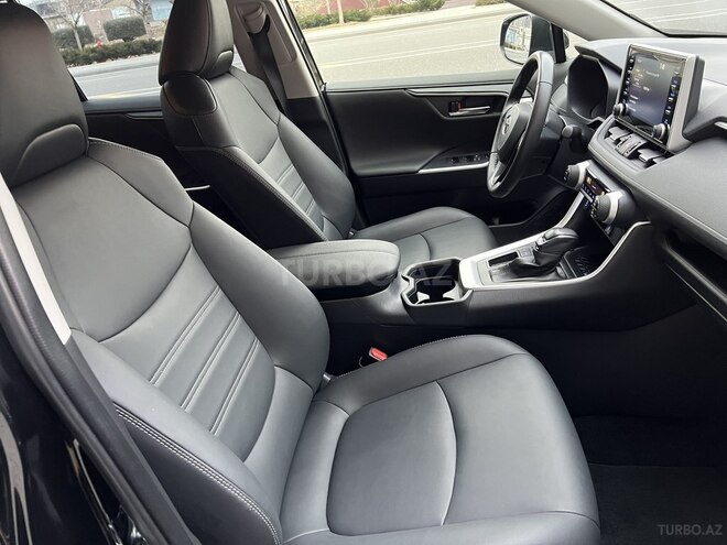 Toyota RAV4 2021, 33,000 km - 2.0 l - Bakı