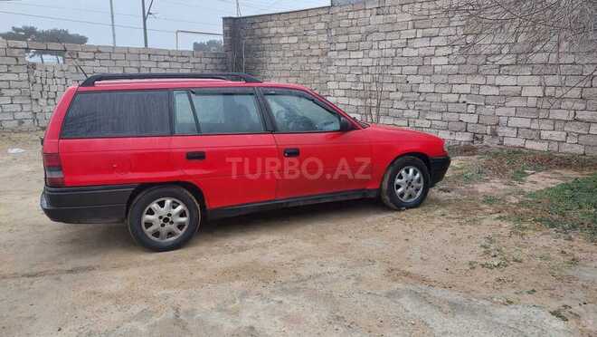Opel Astra 1995, 330,000 km - 1.6 l - Bakı