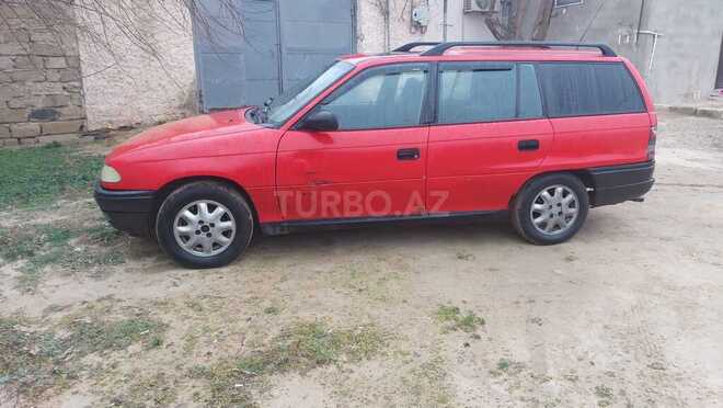 Opel Astra 1995, 330,000 km - 1.6 l - Bakı