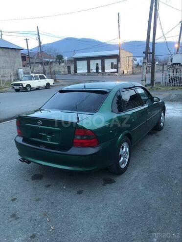 Opel Vectra 1998, 499,991 km - 2.0 l - Qax