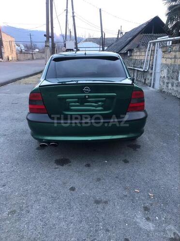 Opel Vectra 1998, 499,991 km - 2.0 l - Qax
