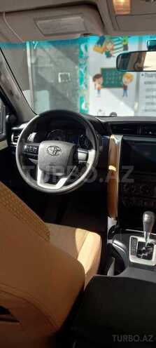 Toyota Fortuner 2016, 200,000 km - 2.7 л - Bakı