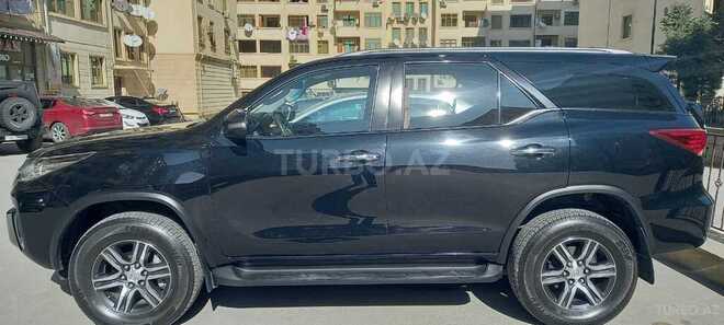 Toyota Fortuner 2016, 200,000 km - 2.7 л - Bakı
