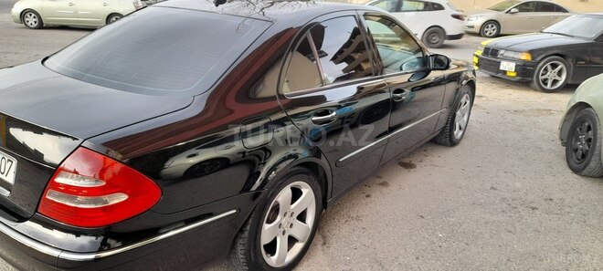 Mercedes E 220 2006, 321,000 km - 2.2 l - Bakı