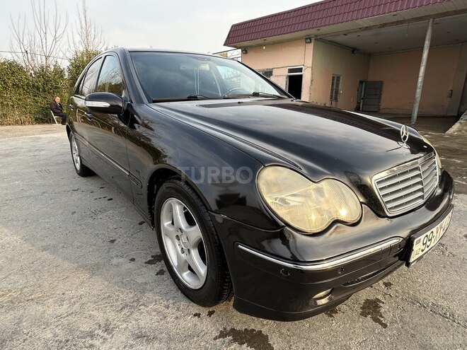 Mercedes C 320 2001, 314,000 km - 3.2 l - Ucar