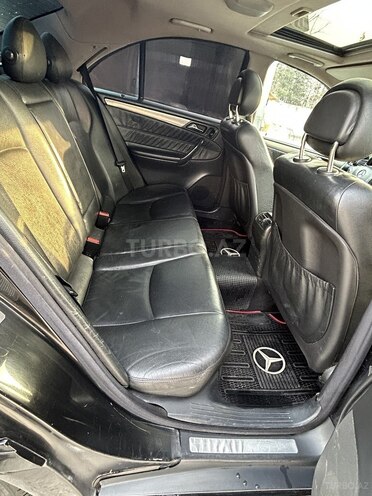 Mercedes C 320 2001, 314,000 km - 3.2 l - Ucar