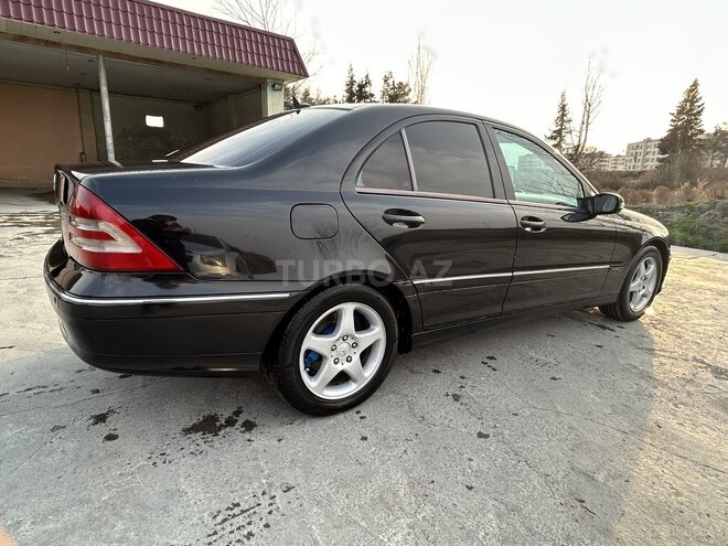 Mercedes C 320 2001, 314,000 km - 3.2 l - Ucar