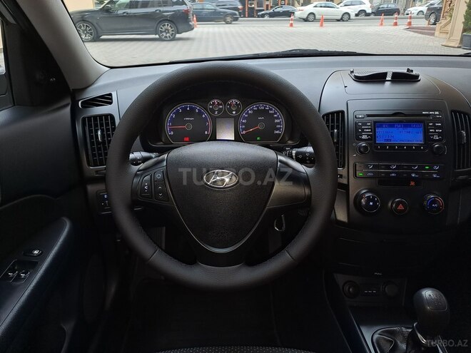 Hyundai i30 2010, 172,000 km - 1.4 l - Bakı