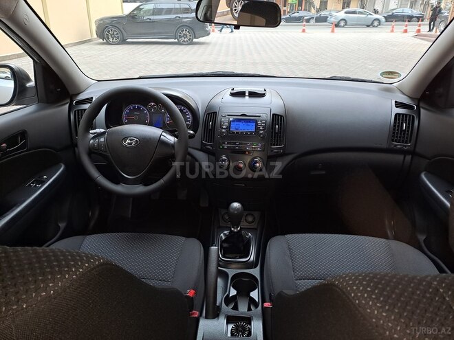 Hyundai i30 2010, 172,000 km - 1.4 l - Bakı