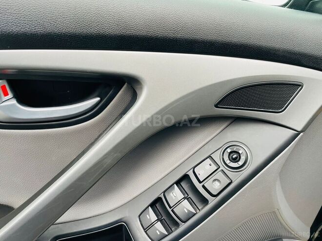 Hyundai Elantra 2015, 62,000 km - 1.8 l - Bakı