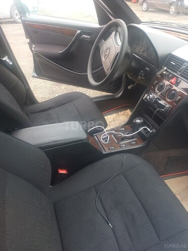 Mercedes C 220 1998, 390,000 km - 2.2 l - Bakı