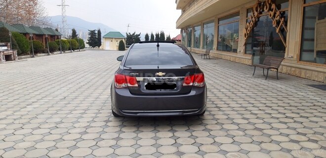 Chevrolet Cruze 2014, 235,671 km - 1.4 l - Şəki