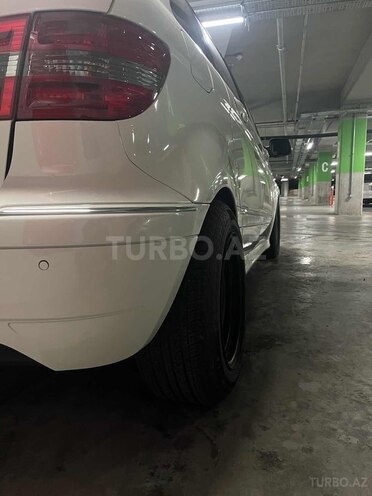 Mercedes B 180 2009, 142,000 km - 1.7 l - Bakı