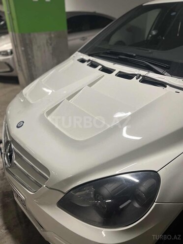 Mercedes B 180 2009, 142,000 km - 1.7 l - Bakı