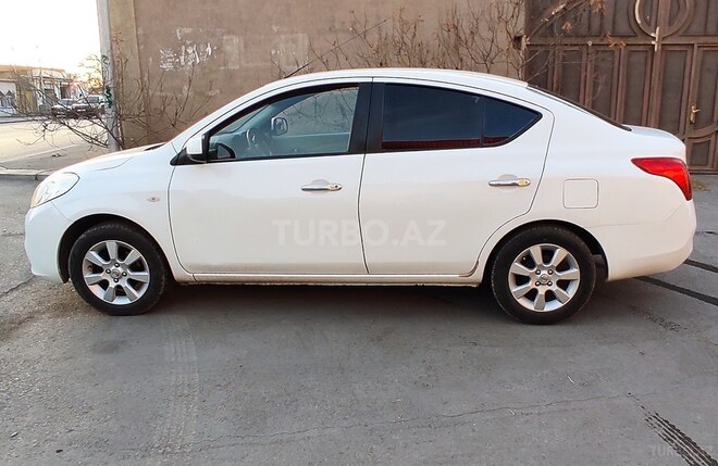 Nissan Sunny 2014, 120,000 km - 1.5 l - Bakı