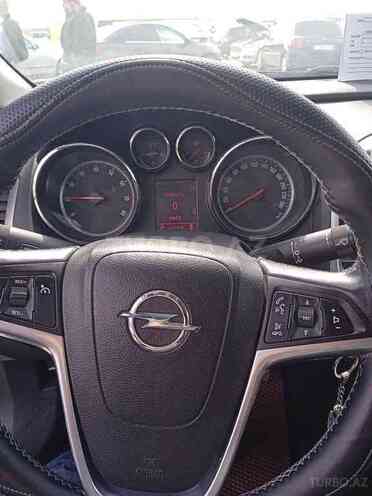 Opel Astra 2011, 210,000 km - 1.4 l - Bakı