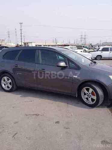 Opel Astra 2011, 210,000 km - 1.4 l - Bakı