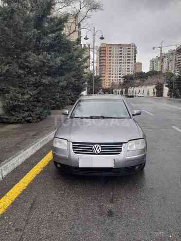 Volkswagen Passat 2003, 290,000 km - 1.8 l - Bakı