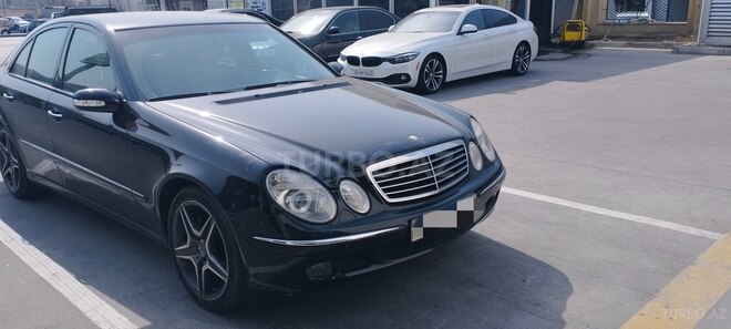 Mercedes E 220 2005, 268,086 km - 2.2 l - Bakı