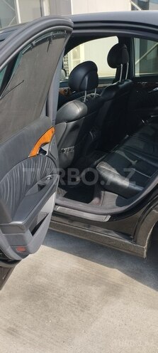 Mercedes E 220 2005, 268,086 km - 2.2 l - Bakı
