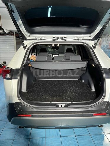 Toyota RAV4 2022, 3,000 km - 2.5 l - Bakı