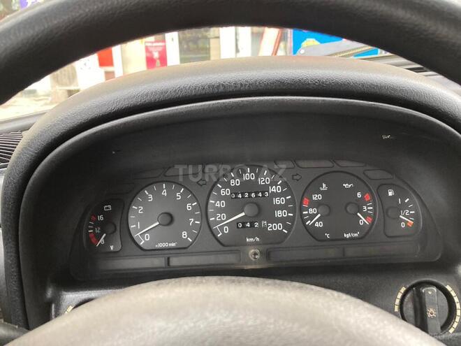 GAZ 3110 1998, 430,000 km - 2.3 л - Quba